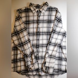 Black and White Flannel (XL)